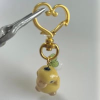 Image 3 of psyduck keychain ꩜.ᐟ