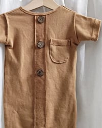Image 2 of Photoshooting romper | Lorenzo | sleeves | camel brown | sitter boys
