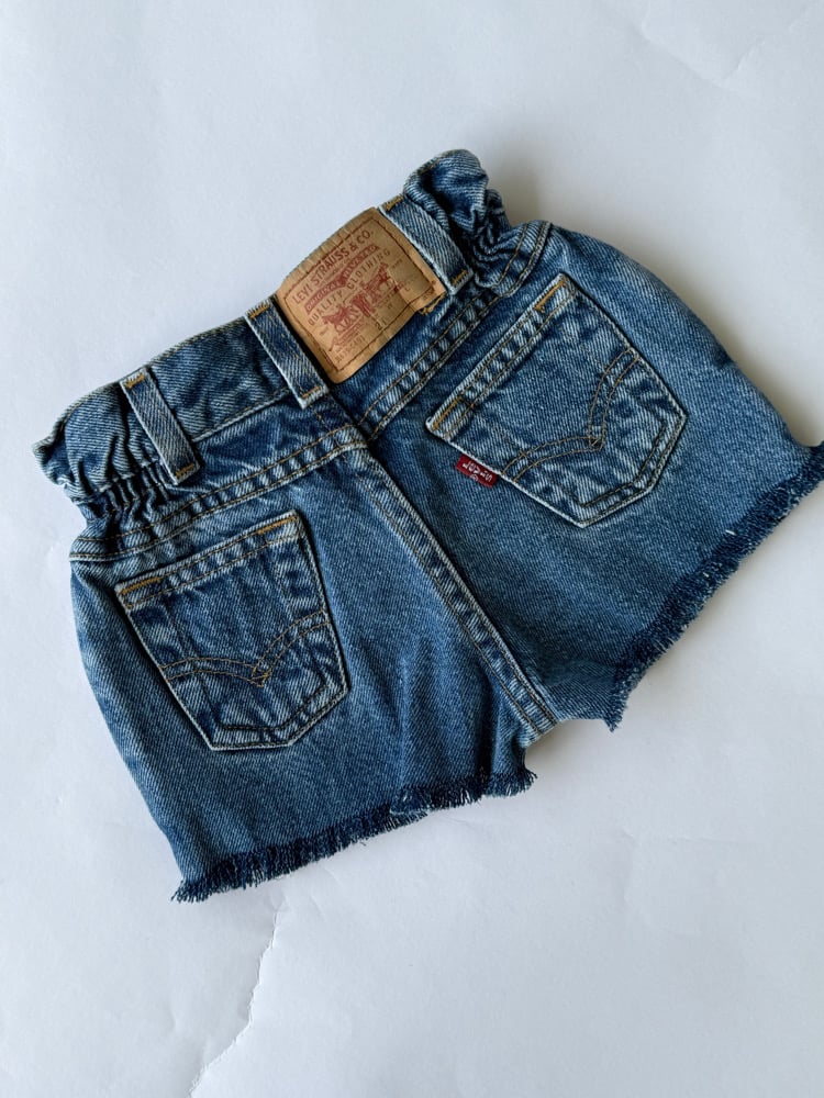 Image of Vintage 566 Levi's Cut Off 2T