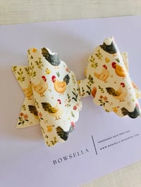 Image 2 of my chicken bow 
