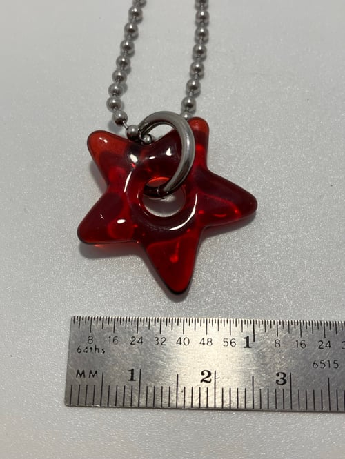 Image of sparkly red star