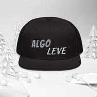 Image 2 of Algo Leve Gorra Alucin