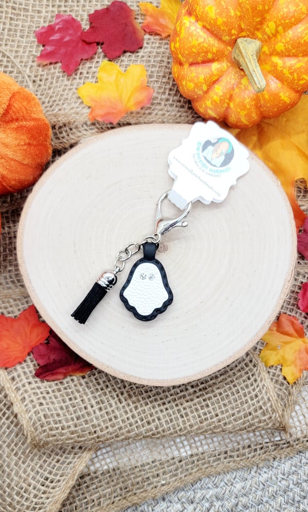 Image of Glitzy Ghost Keychain