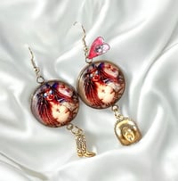 Image 2 of WHERE THEM FANS AT EARRINGS B