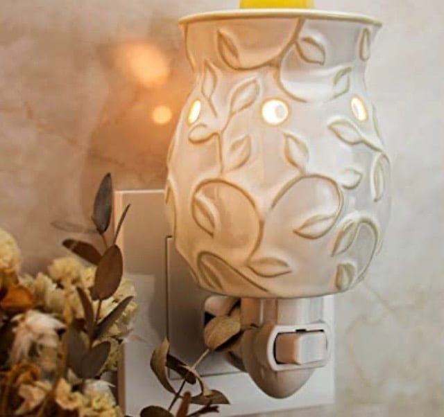 Plug in candle sale warmer