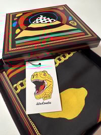 Image 6 of Pañuelo "Piramide Astral"