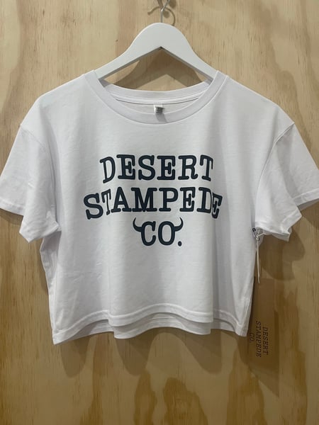 Image of Ladies DESERT STAMPEDE CO. white cropped tee_L