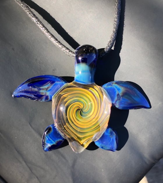 Image of Turtle Pendant 