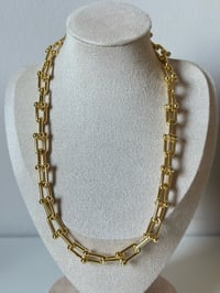 Image 5 of U chain necklace, Large U link chain necklace