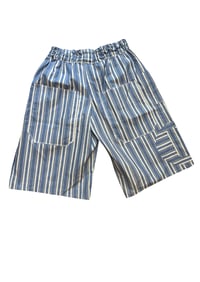 Image 2 of BLUE STRIPED BAKSHORTS