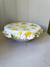 Image 2 of Large bowl and kitchenaid cover - lemon
