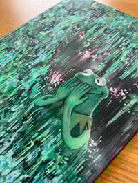 Image 3 of Kerm down