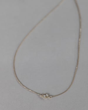 Image of 18ct yellow gold 3.7mm rose-cut diamond trilogy necklace