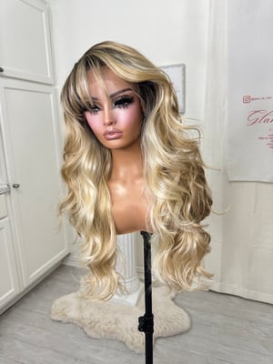 Image of Vivica (react to ship) 