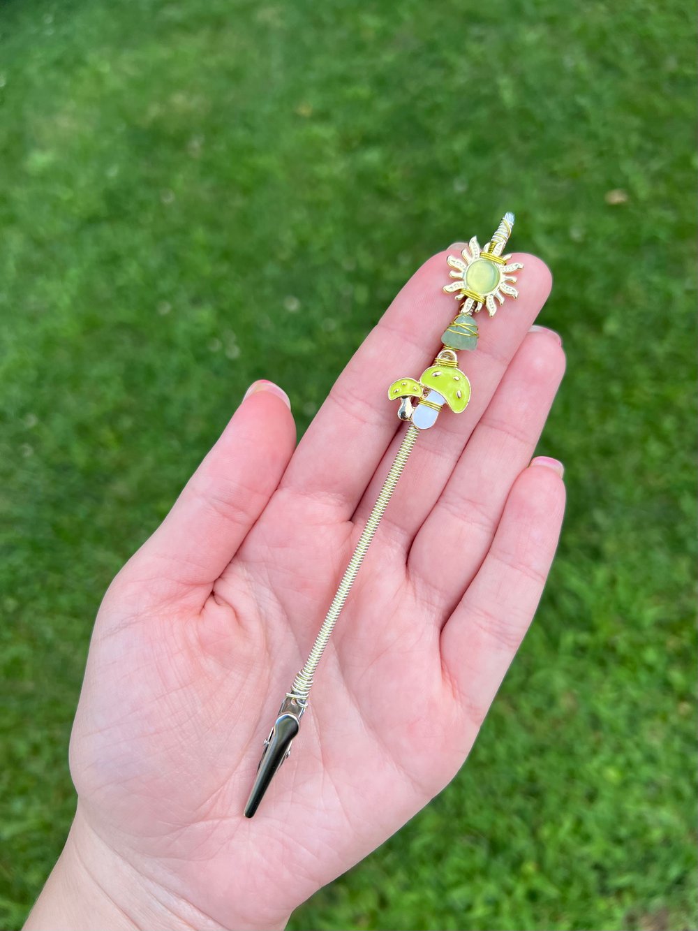 Image of 6 Inch Regular Clips