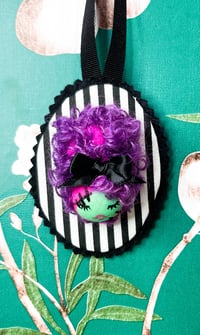 Image 1 of ORNAMENT ZOMBIE VIOLET GAL