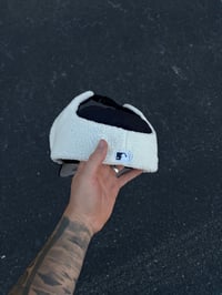 Image 2 of EARMUFF NAVY NEW YORK YANKEES CUSTOM FITTED CAP