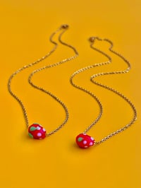 Image 4 of GLASS STRAWBERRY BEAD NECKLACE 
