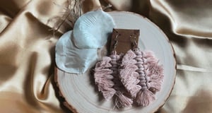 Image of Leaf Macrame Earrings: Blush