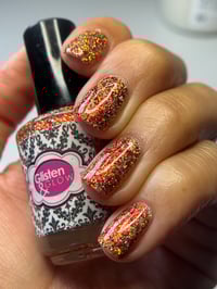 Image 3 of Glisten & Glow Queen Effin’ Bee 