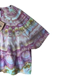 Image 3 of 3XL Crop Tee in Soft Warm Agate Ice Dye