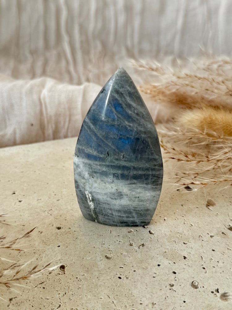 Image of Labradorite Teardrop
