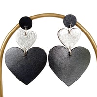 Image 9 of Boucles d'oreilles en cuir upcyclé- "Love to love me"