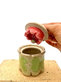 Image 3 of Jar 2
