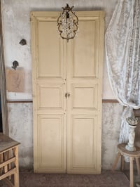 Image 1 of Les portes moulurées 