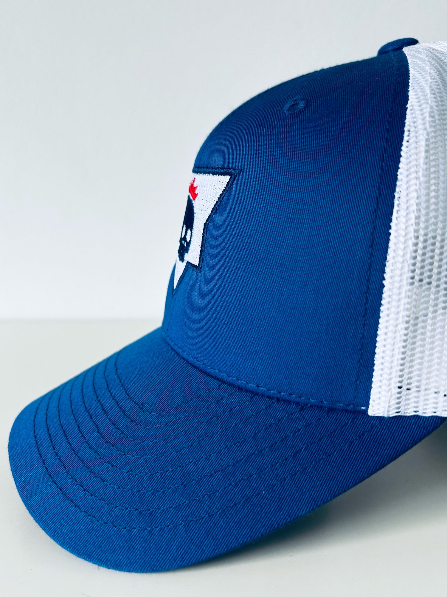 Image of Bony's Lucky Trucker Royal/White