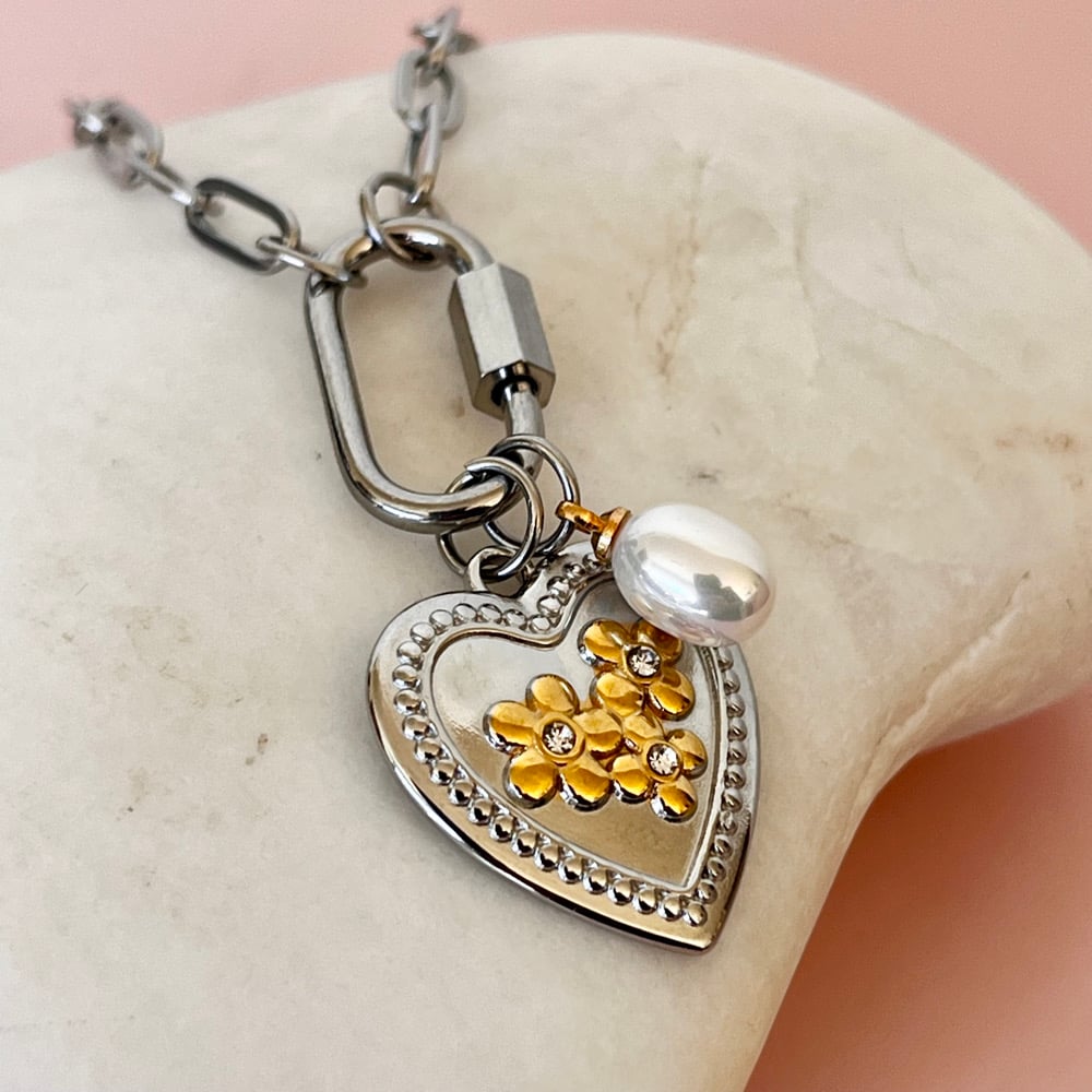 Image of Floral Heart and Pearl Carabiner Chain