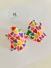Rainbow hearts bow 