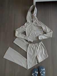 beige two piece set (sz med)