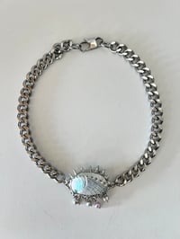 Image 4 of Médusa – Collier soudé à l’étain en coquillage et perles