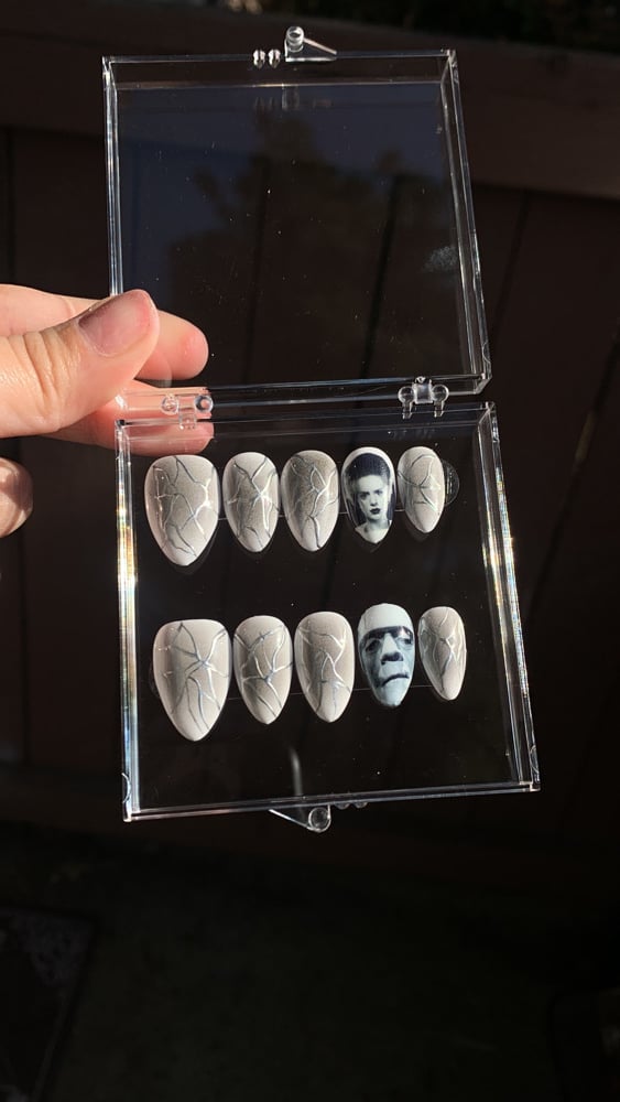 Image of The Sweetheart Nails