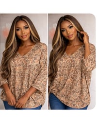 Image 1 of New  14/16 Lane Bryant Top #810*8