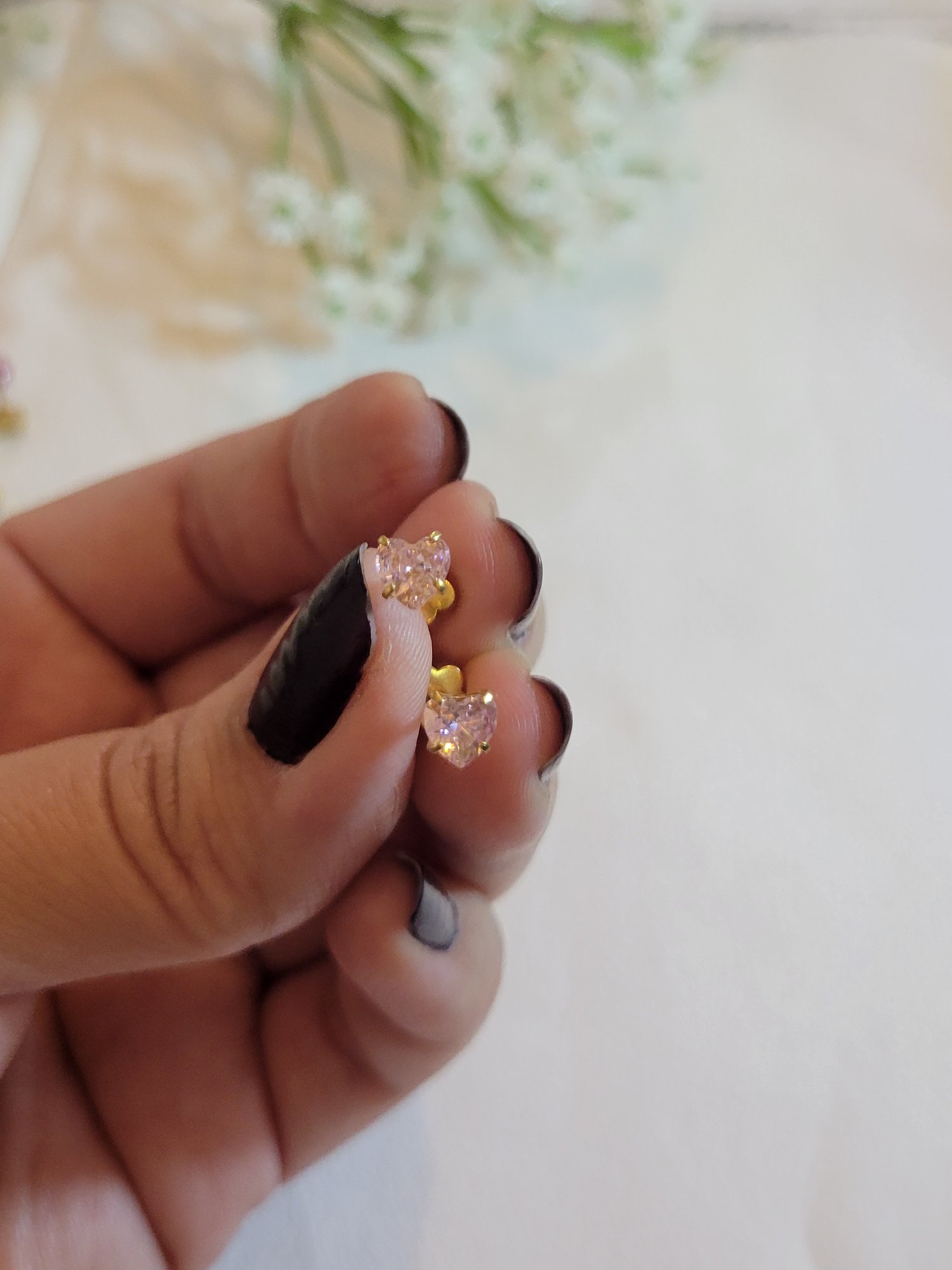 Image of Stud Earrings 
