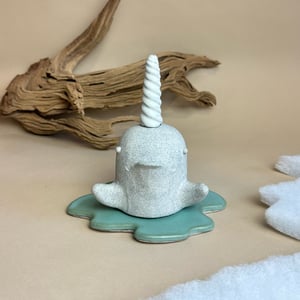 Image of Narwhal pipe & storage set