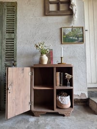 Image 4 of Le chevet art déco & ses étagères 