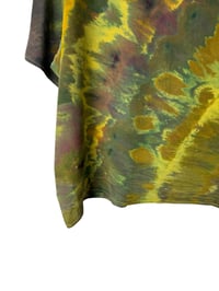 Image 9 of ♻️ UPCYCLED 2X Vintage Silk Top in Bold Agate Ice Dye