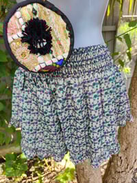 Image 2 of Frida frilly shorts -Purple flower