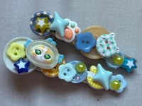 Image 2 of mofusand x sanrio duo hairclips