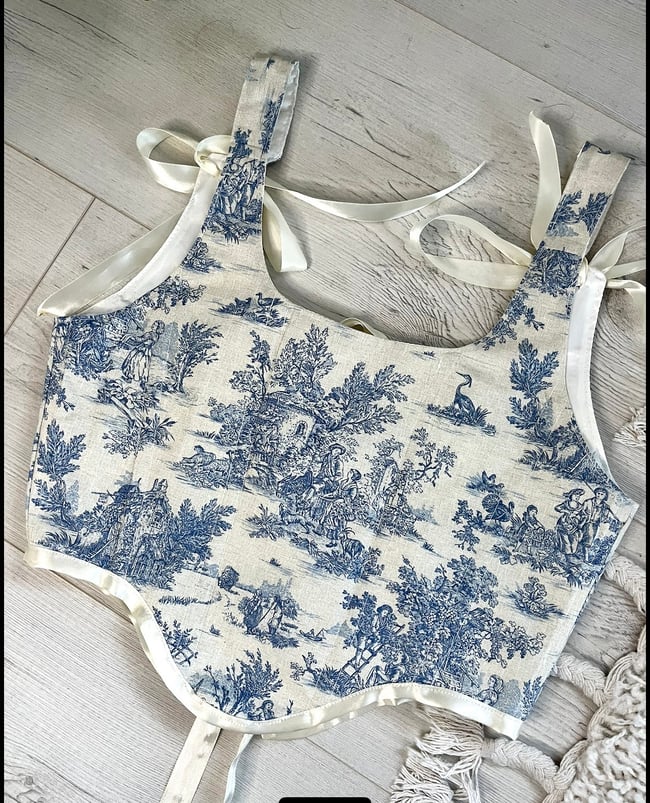 Versatile Toile de Jouy reversible corset stay