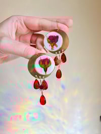 🌙🌹Crescent Moon Suncatcher Roses🌹🌙