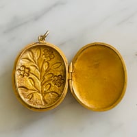 Image 3 of FORGET ME NOT LOCKET