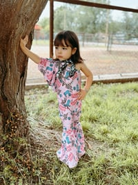 Image 1 of MAMA TRIED