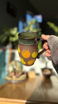 Image 4 of Pumpkin mug 01