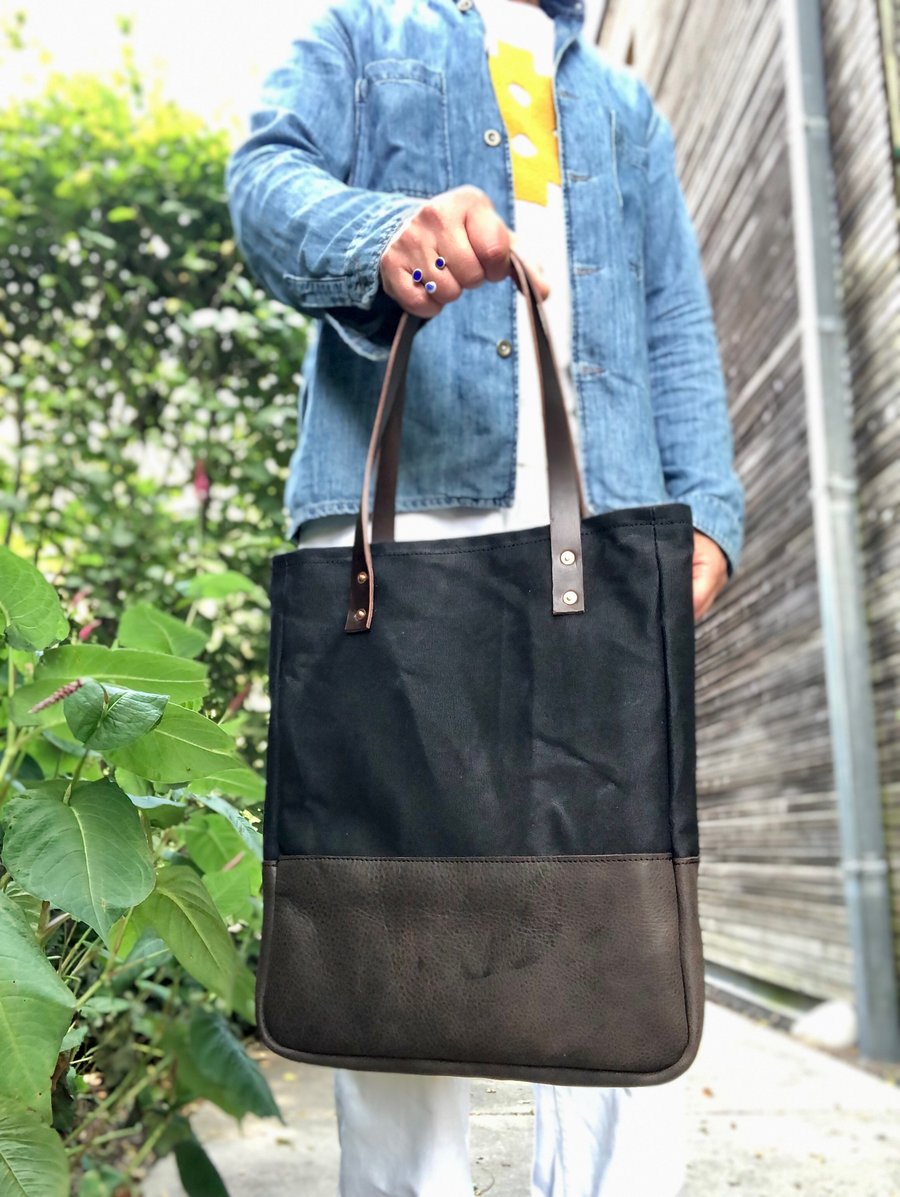 Image of Tote bag Made In Black Waxed Canvas 