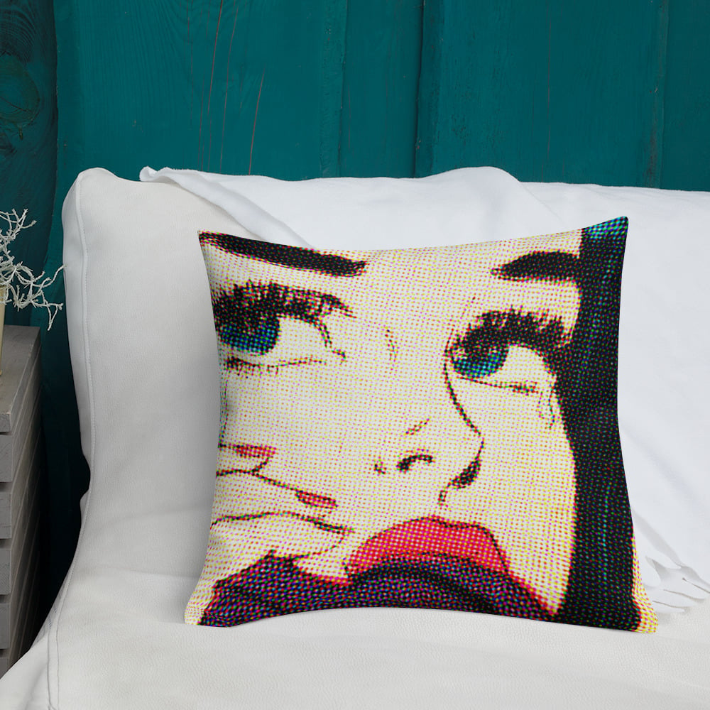 Susan - ComicStrip Cushion / Pillow