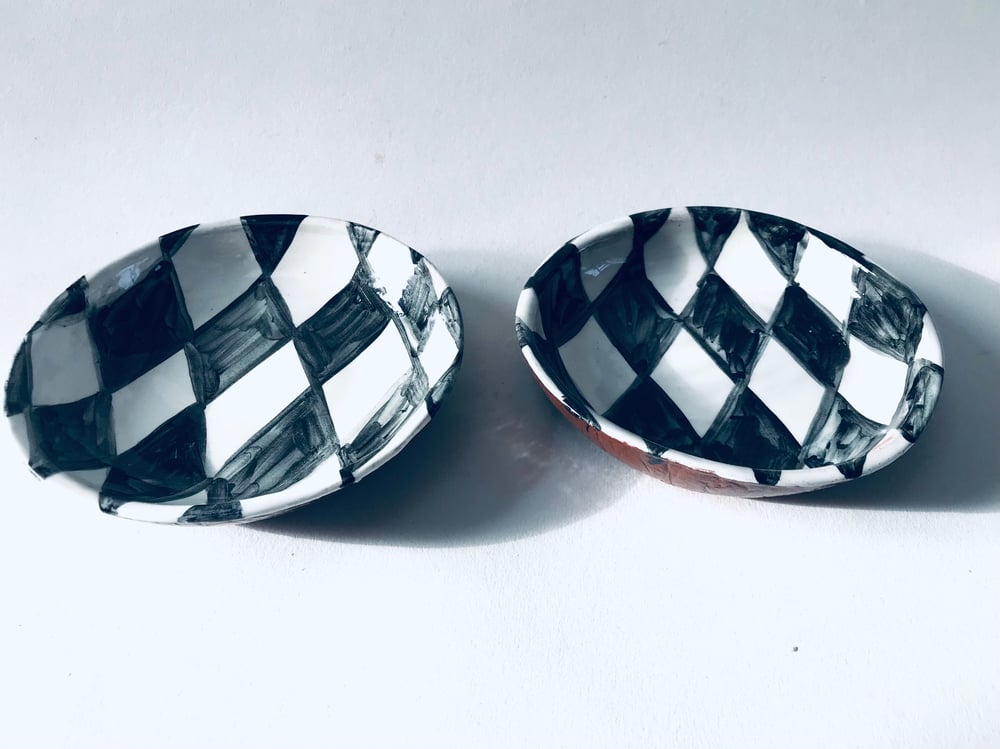 Image of PAIR OF HARLEQUIN SMALL FLAT BOWLS